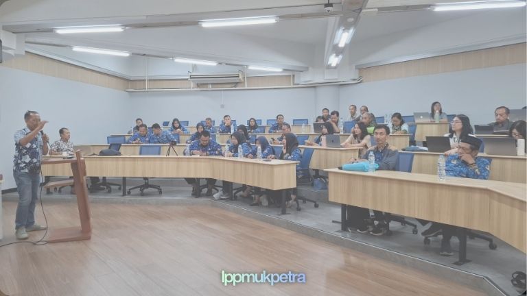 Matching Forum Kampung Pancasila Perkuat Kolaborasi Pemerintah Kota Surabaya dan UK Petra